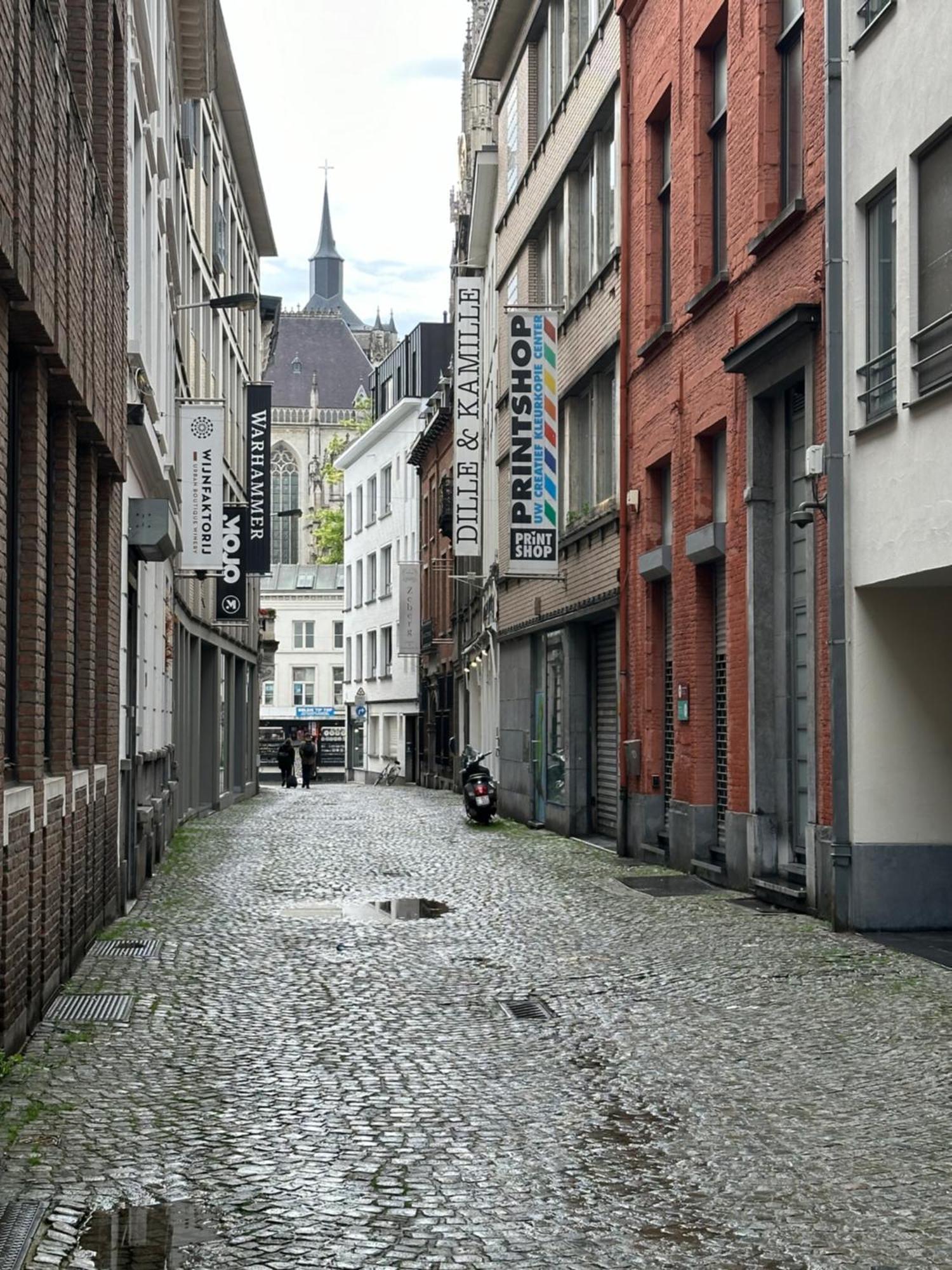 Place To Stay In Antwerp City Экстерьер фото